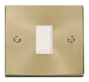 1 Gang Intermediate 10AX Switch - White