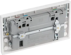 922UAC30-01_1.jpg