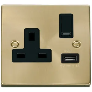 13A 1G Switched Socket With 2.1A USB Outlet - Blac