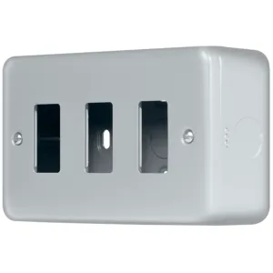 METAL CLAD PRO 3 GANG GRIDPRO FRONT PLATE