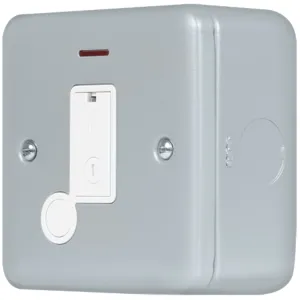METAL CLAD PRO 13A FUSED CONNECTION WITH FLEX OUTL